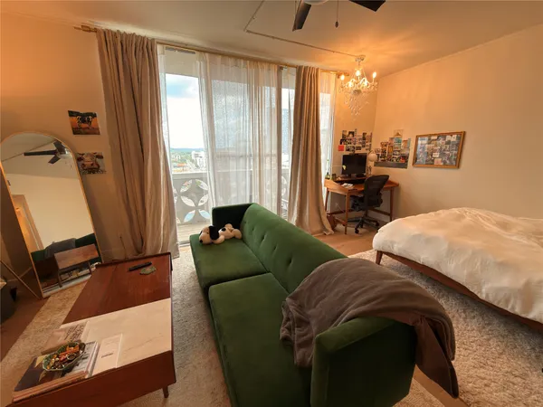 $1,980 | 1801 Lavaca Street, Unit 11B, Austin, TX 78701