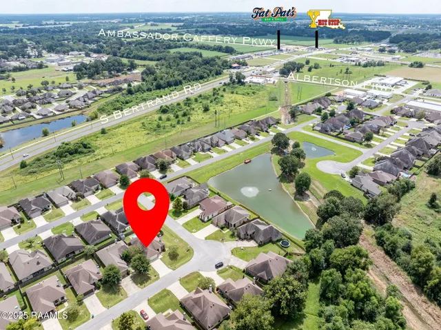 $245,000 | 100 Newshire Drive, Broussard, LA 70518