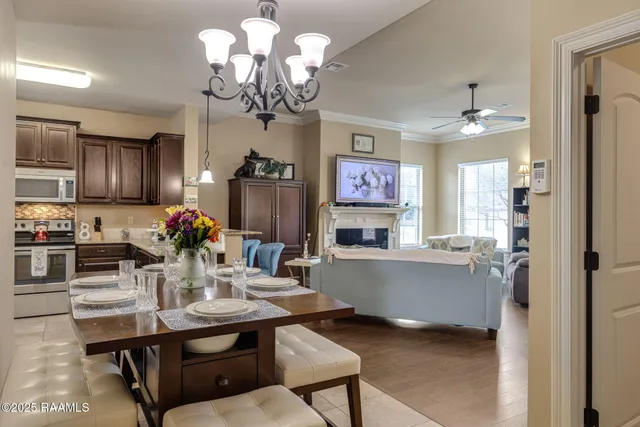 $245,000 | 100 Newshire Drive, Broussard, LA 70518