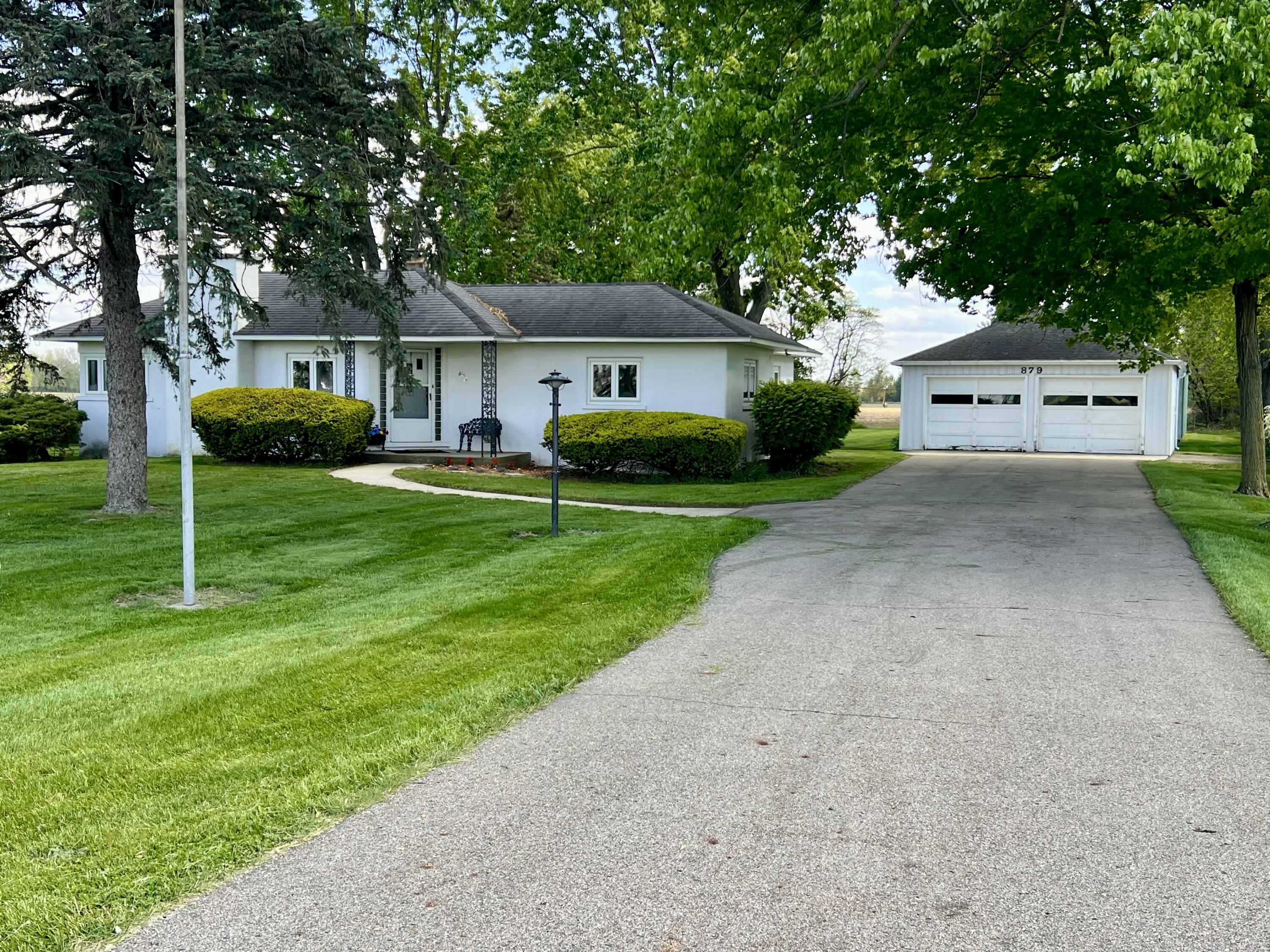 879 West Chicago Road Bronson, MI 49028 - Photo 2 of 66 IMG_9091