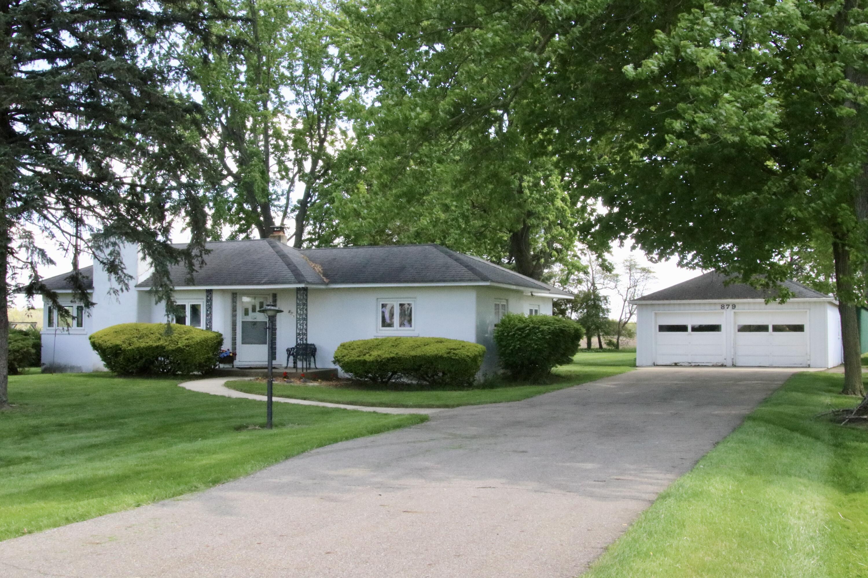 879 West Chicago Road Bronson, MI 49028 - Photo 5 of 66 IMG_4146
