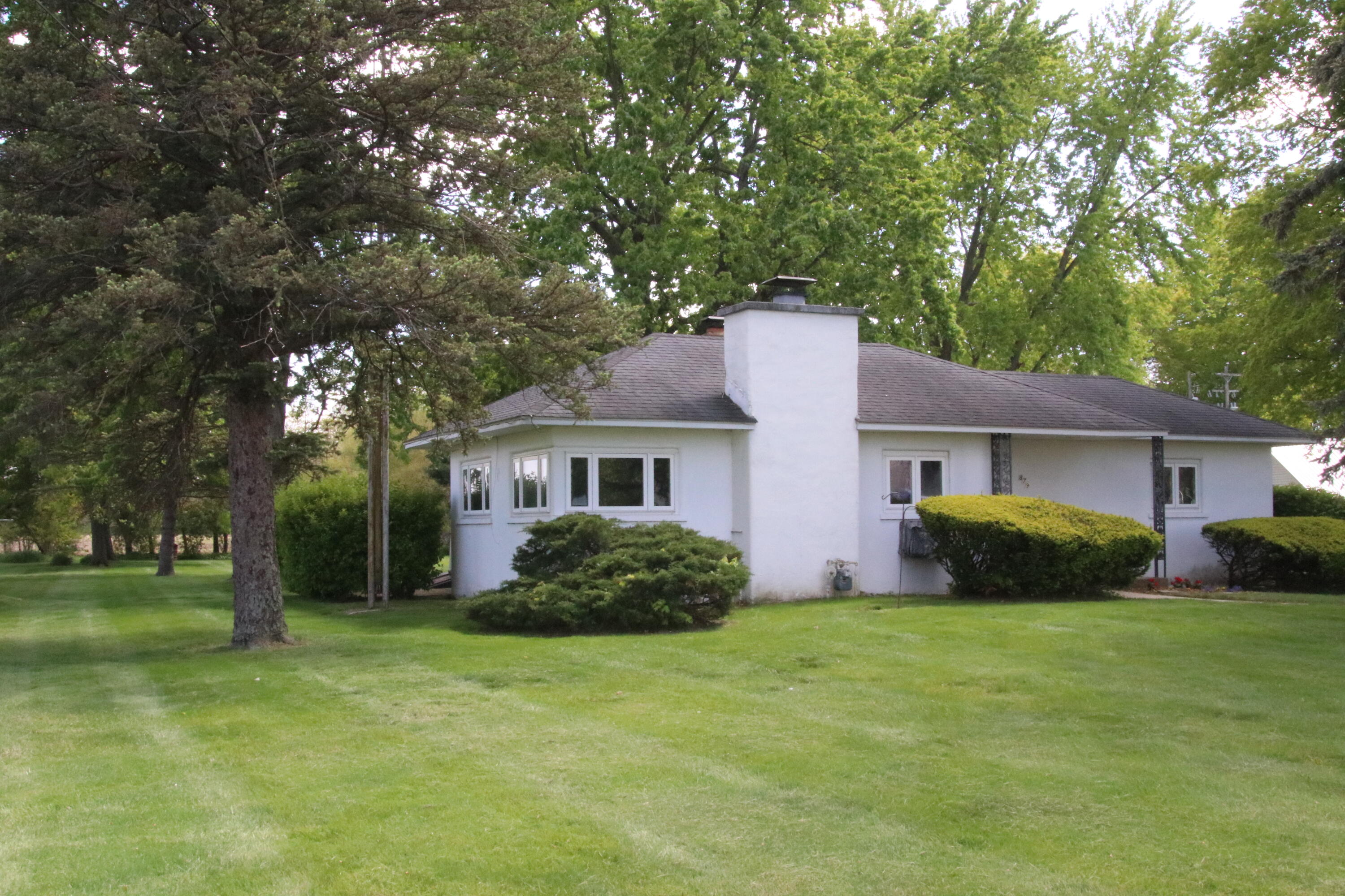 879 West Chicago Road Bronson, MI 49028 - Photo 6 of 66 IMG_4117