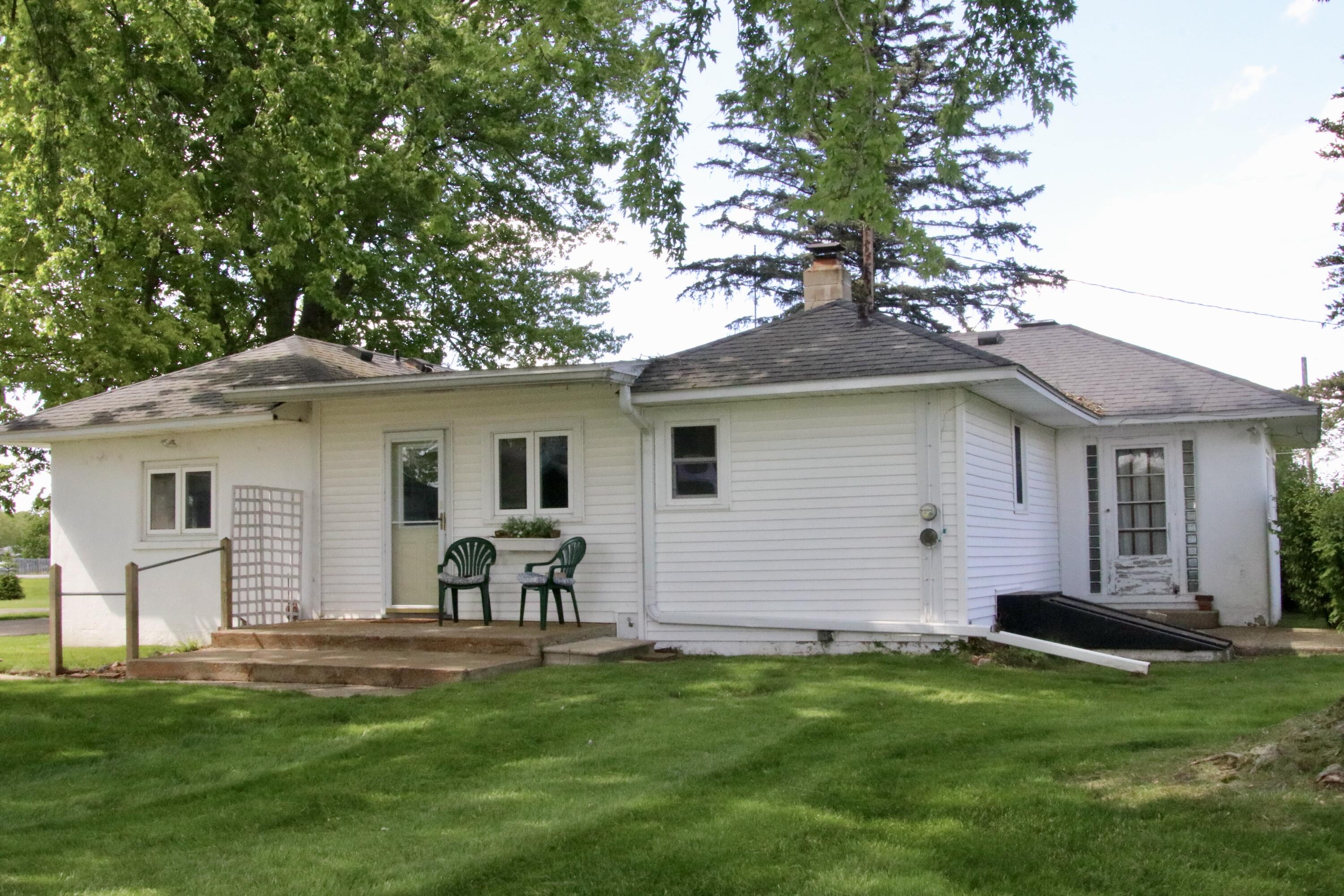 879 West Chicago Road Bronson, MI 49028 - Photo 9 of 66 IMG_4129