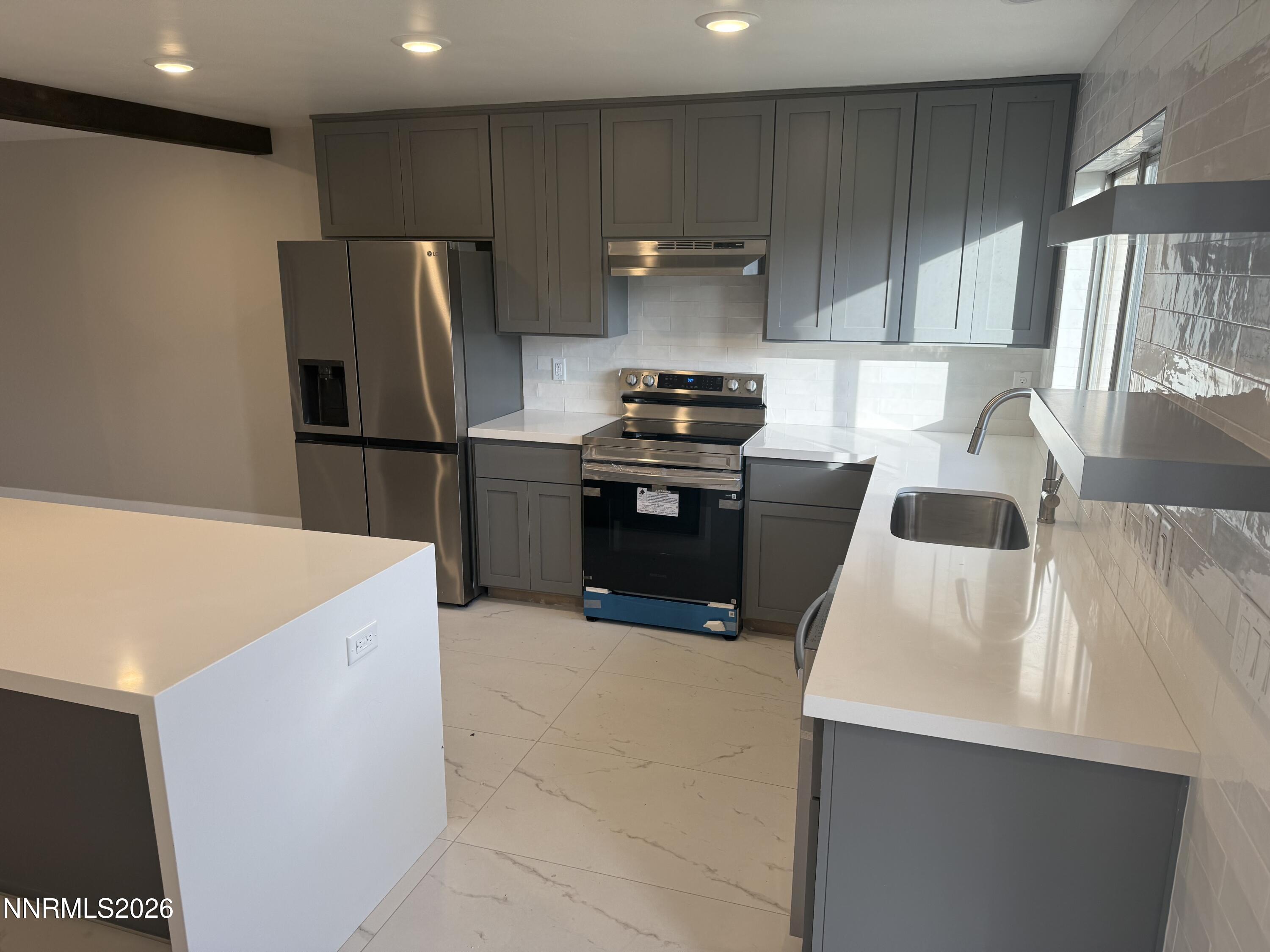 497 Smithridge Park Reno, NV 89502 - Photo 2 of 20 IMG_3993