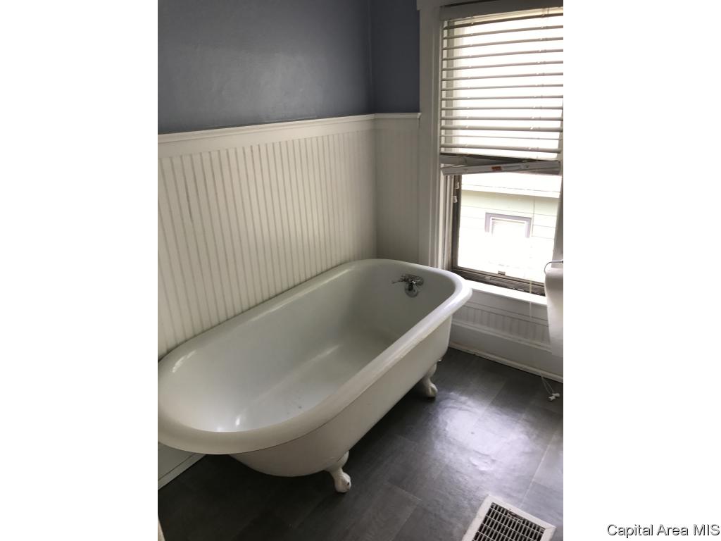 2270 South 10th Street Springfield, IL 62703 - Photo 14 of 15 Gallery Image 14