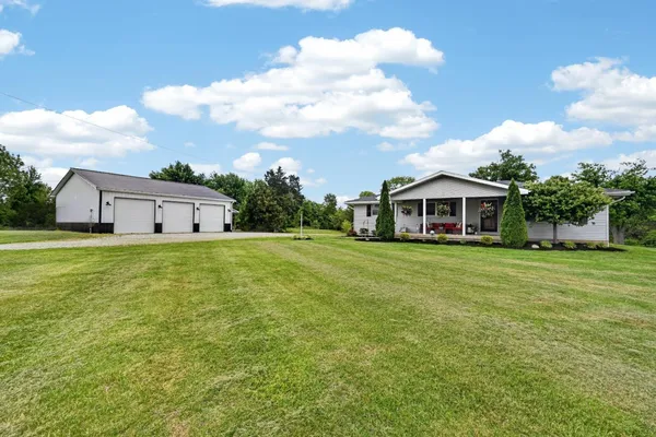 $599,900 | 2871 Highway 129, Versailles, IN 47042