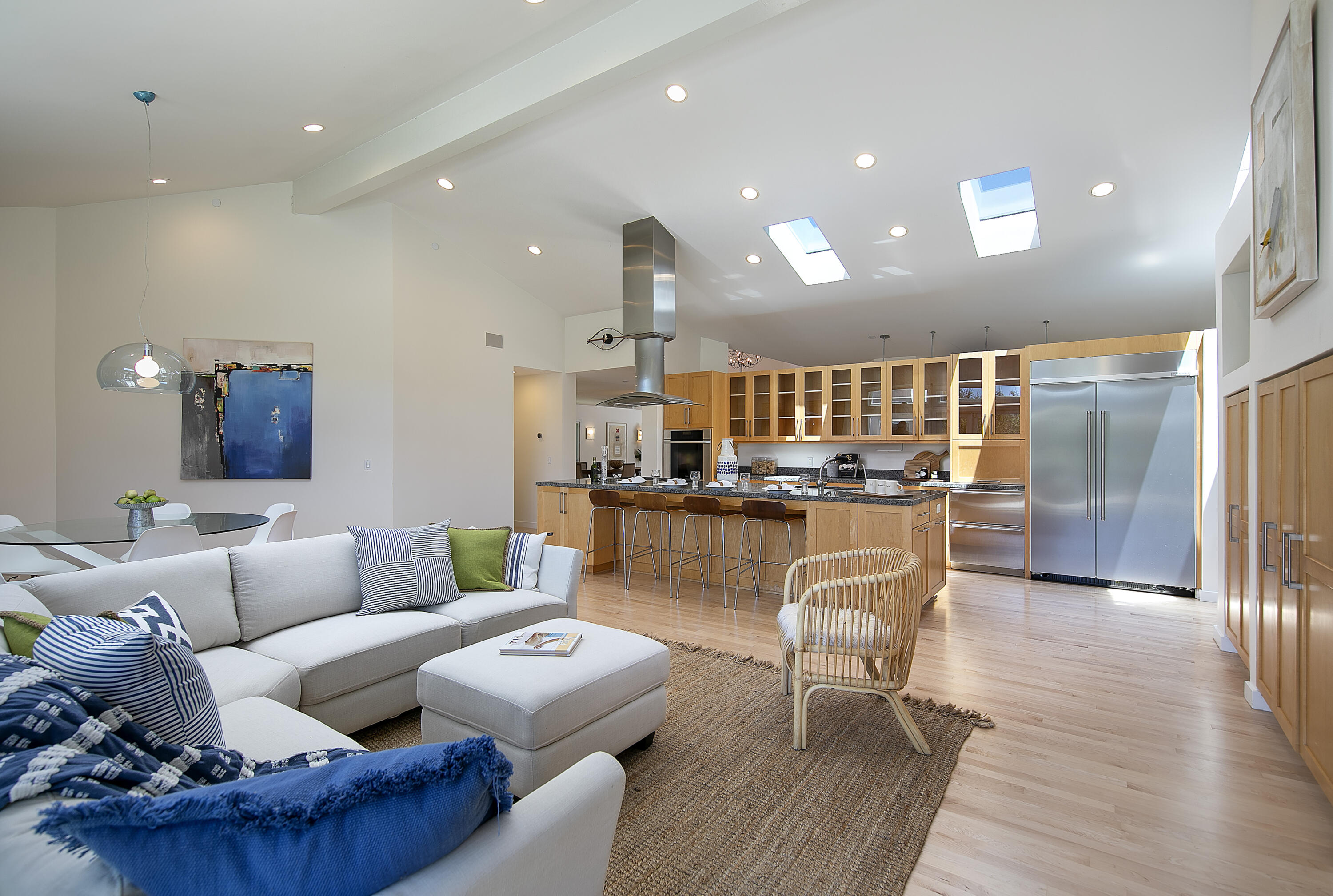 495 Santa Rosa Lane Montecito, CA 93108 - Photo 15 of 36 30