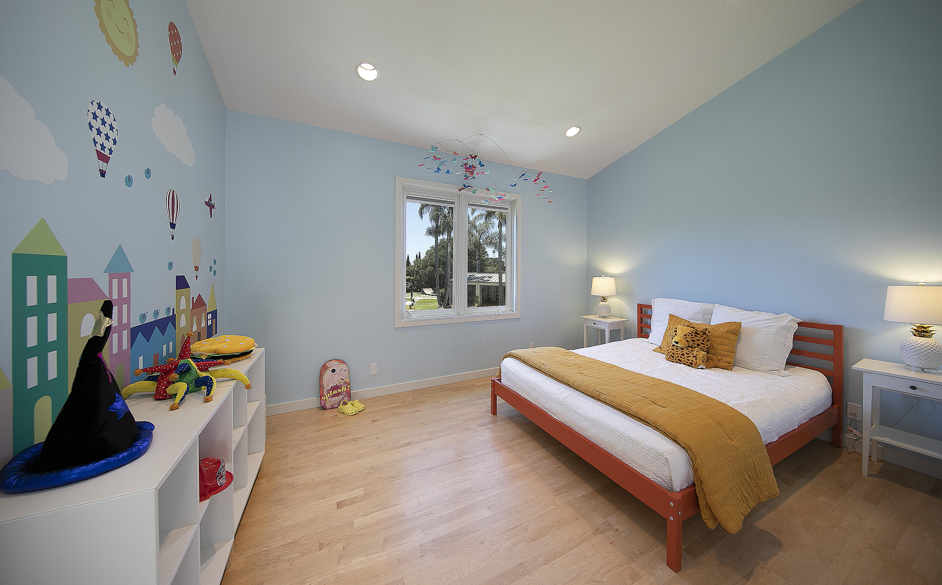 495 Santa Rosa Lane Montecito, CA 93108 - Photo 25 of 36 24