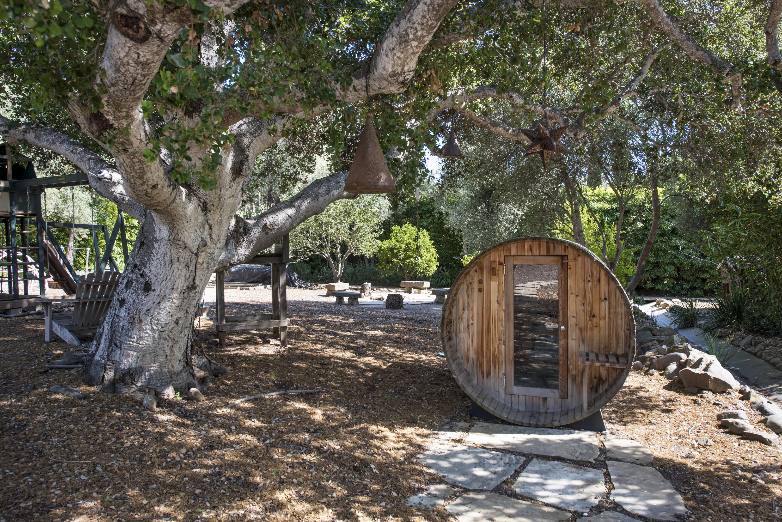 495 Santa Rosa Lane Montecito, CA 93108 - Photo 34 of 36 19print