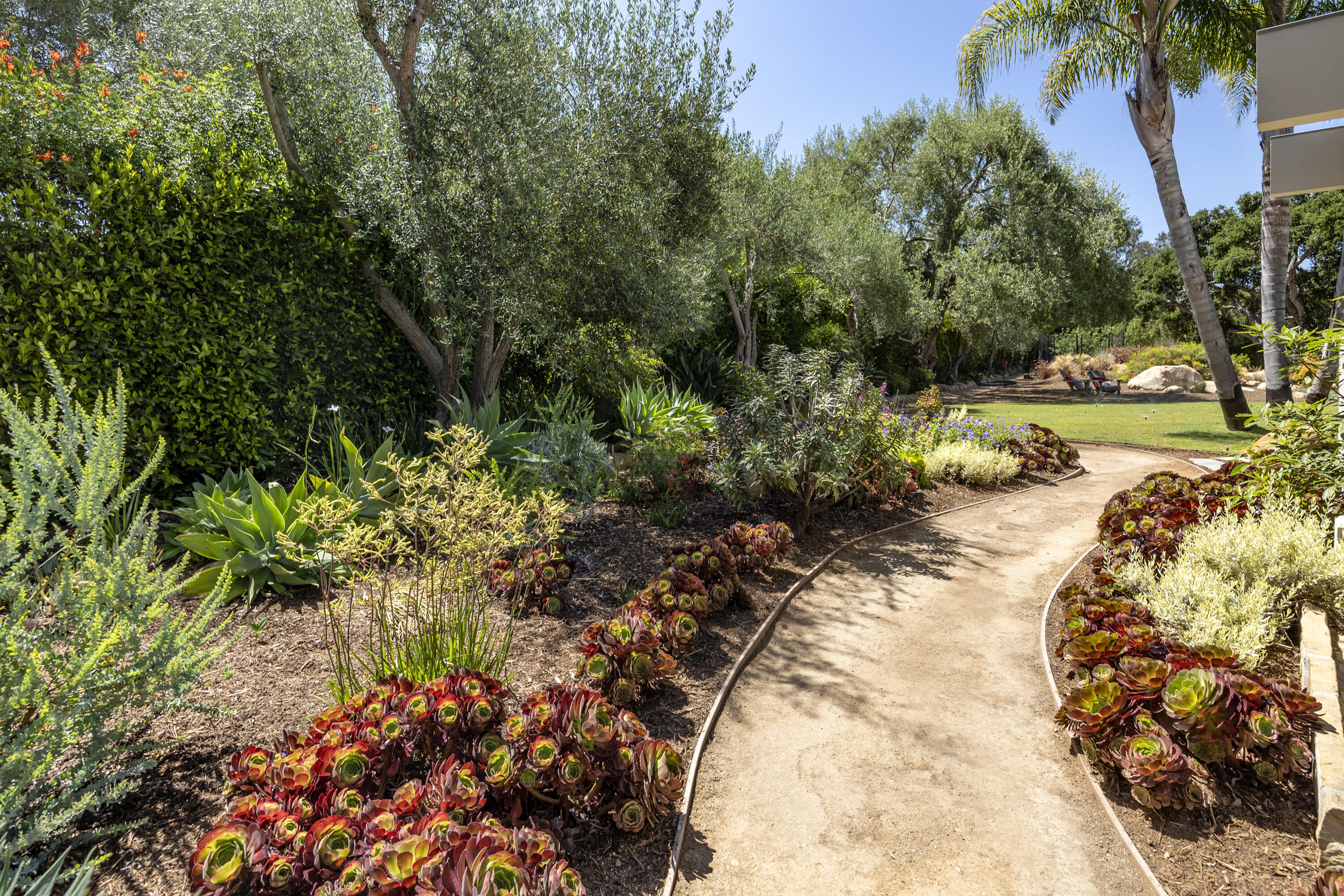 495 Santa Rosa Lane Montecito, CA 93108 - Photo 35 of 36 10