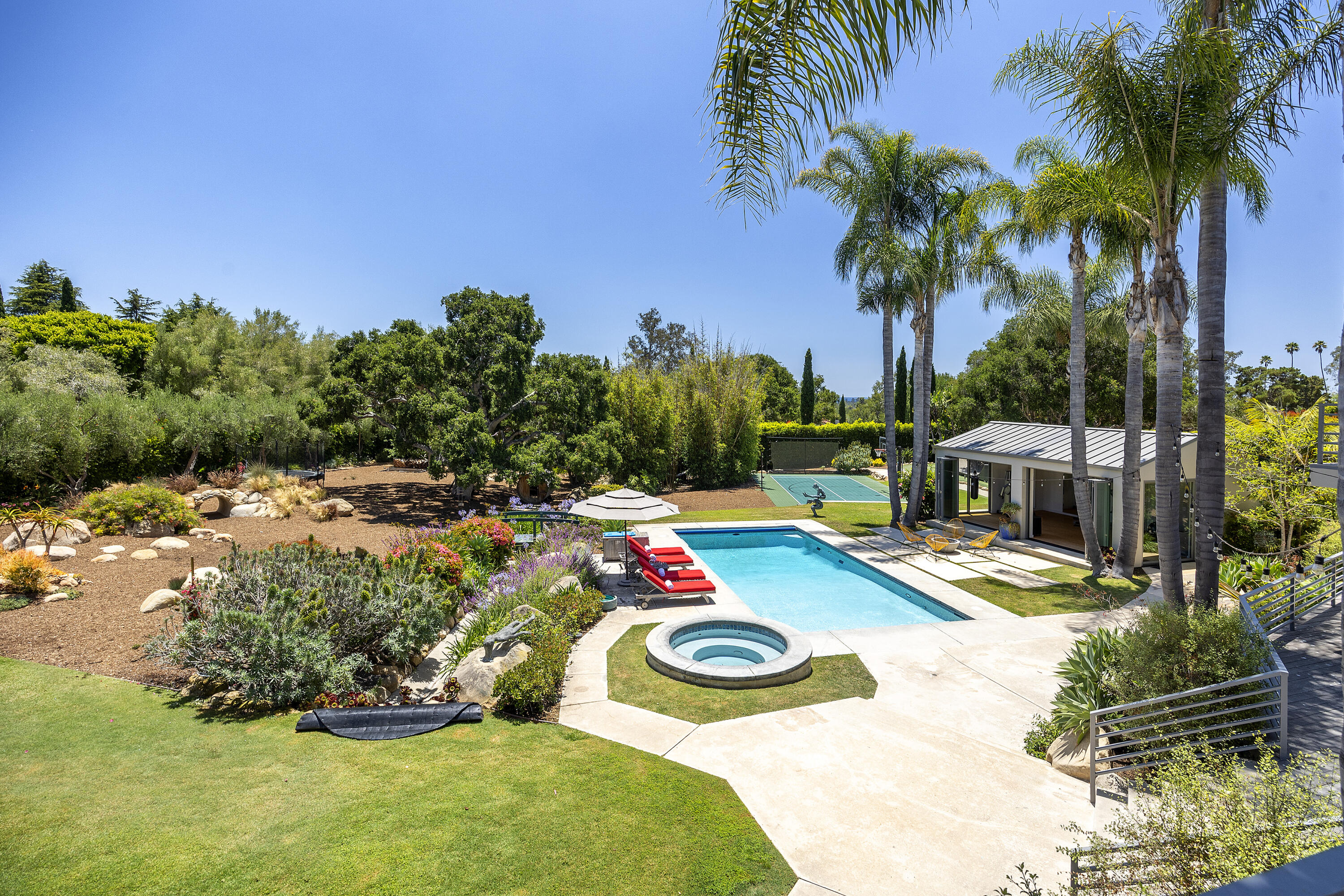 495 Santa Rosa Lane Montecito, CA 93108 - Photo 4 of 36 04