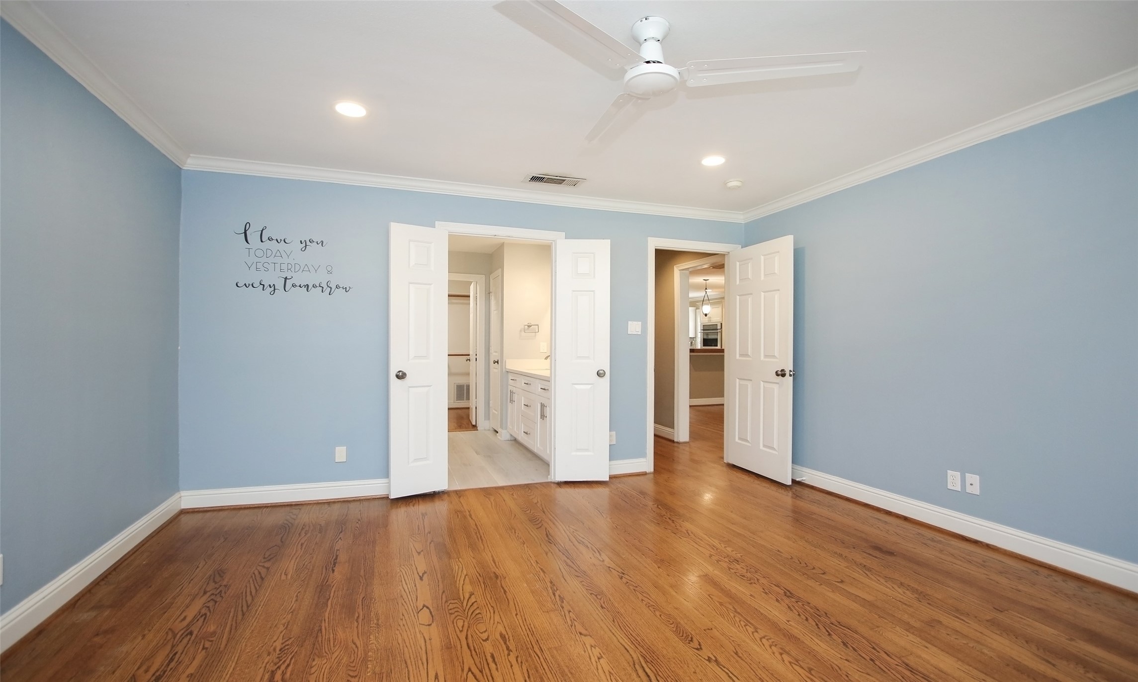 4809 Saxon Street Bellaire, TX 77401 - Photo 23 of 34 wooden floor in an empty room with wooden floor