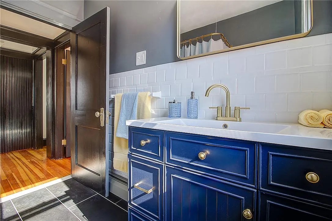 48 Waltham Street Pawtucket, RI 02860 - Photo 14 of 16