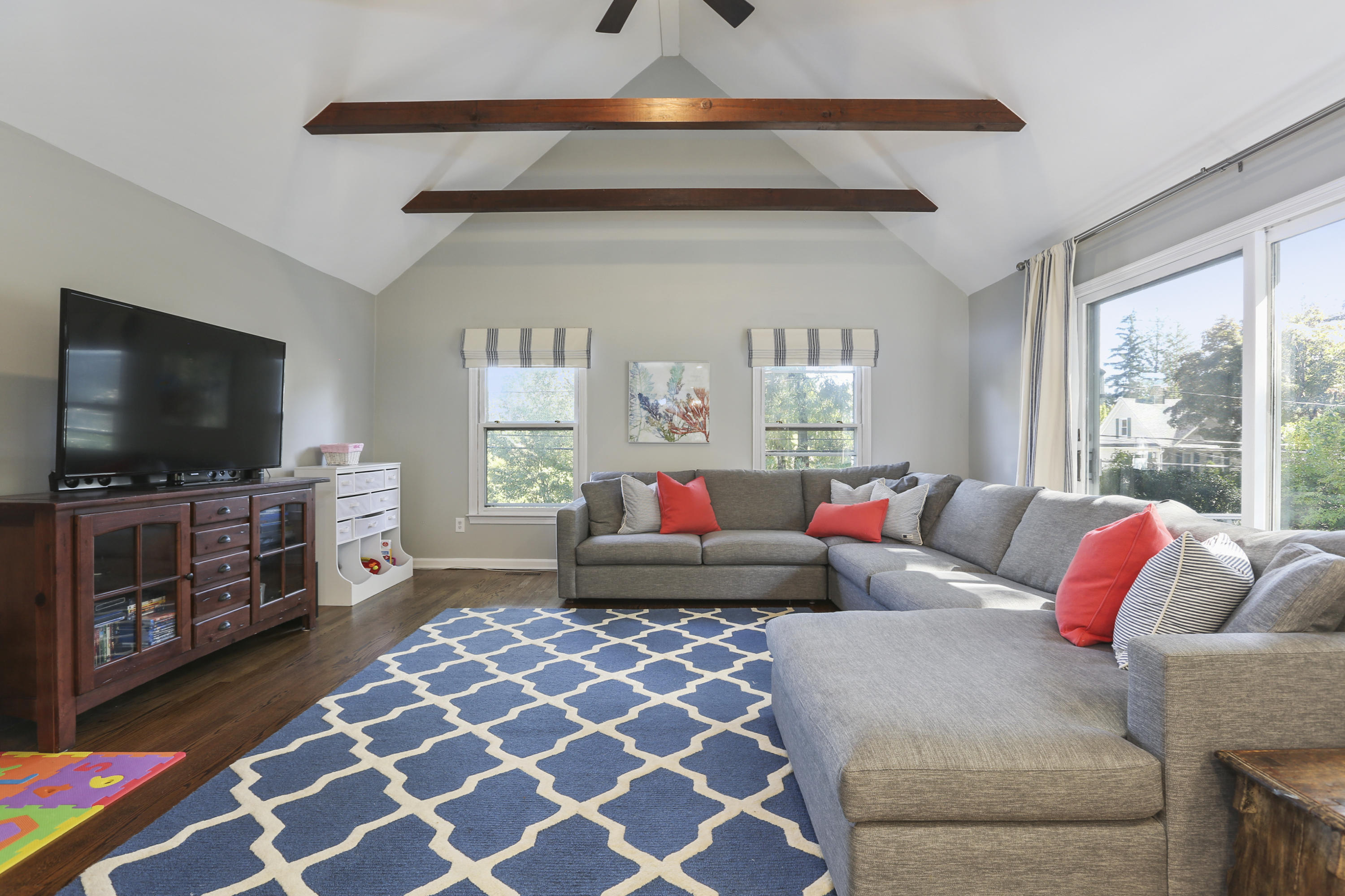 91 Gardiner Street Darien, CT 06820 - Photo 14 of 33 a living room with furniture and a flat screen tv