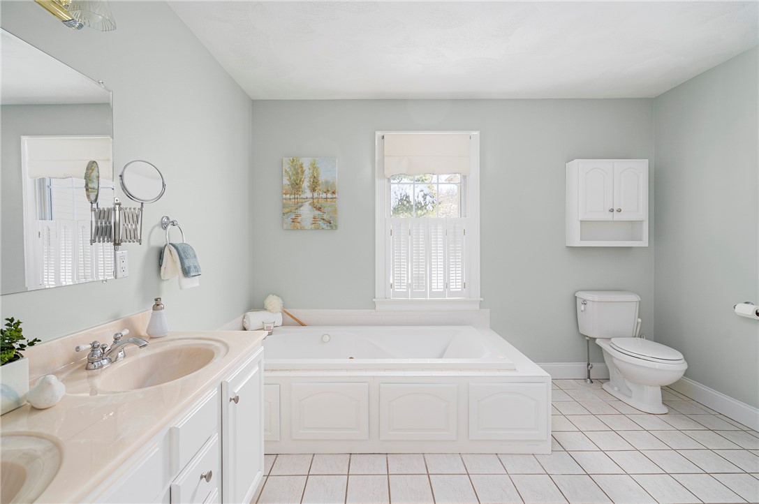 22 Channel View, Unit 3 Warwick, RI 02889 - Photo 23 of 39 Gallery Image 23