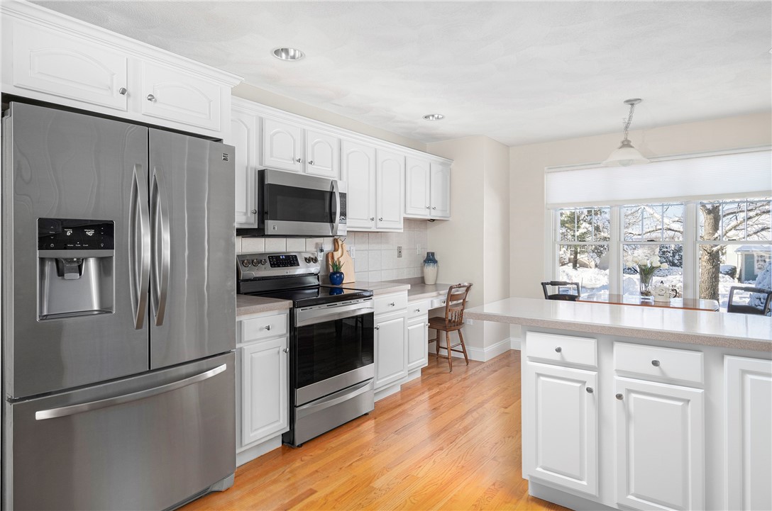 22 Channel View, Unit 3 Warwick, RI 02889 - Photo 8 of 39 Gallery Image 8