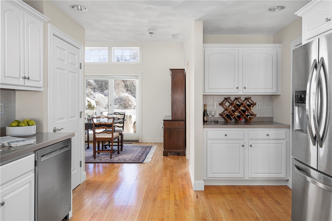 22 Channel View, Unit 3 Warwick, RI 02889 - Photo 9 of 39 Gallery Image 9