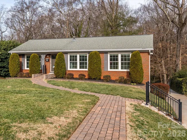 $575,000 | 2201 Wensley Drive, Charlotte, NC 28210