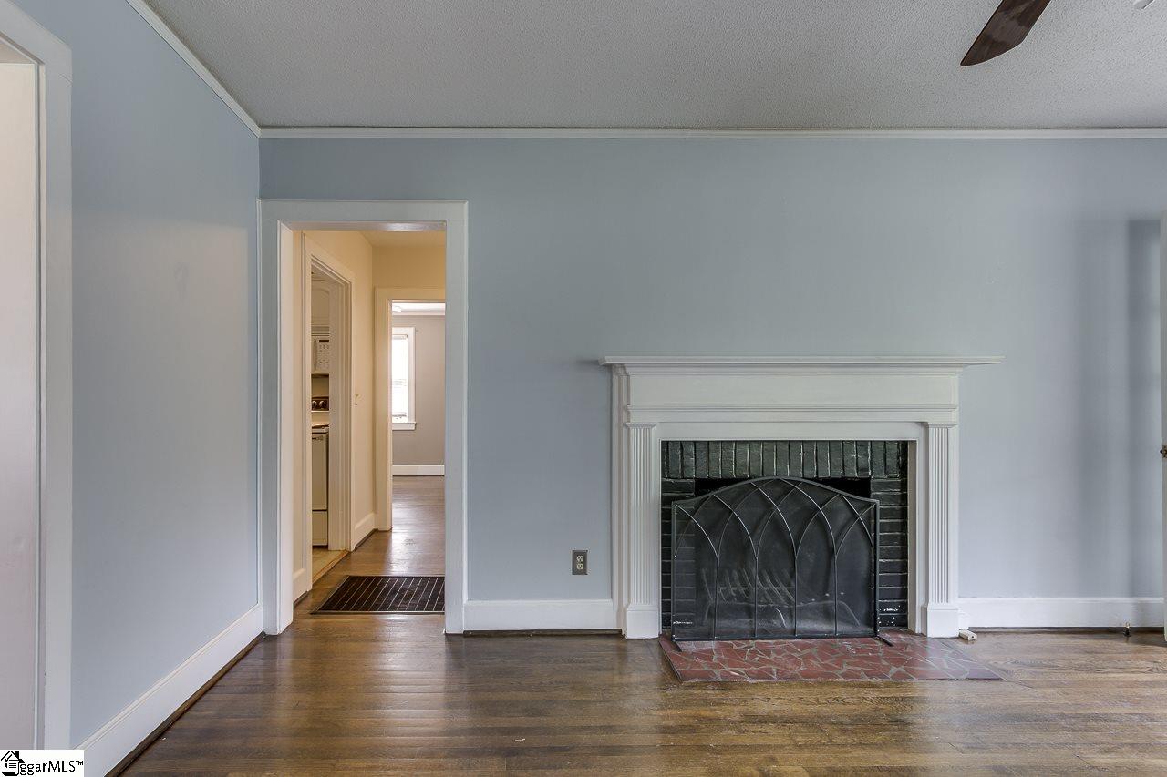 206 Rice Street Greenville, SC 29605 - Photo 3 of 17 Gallery Image 3