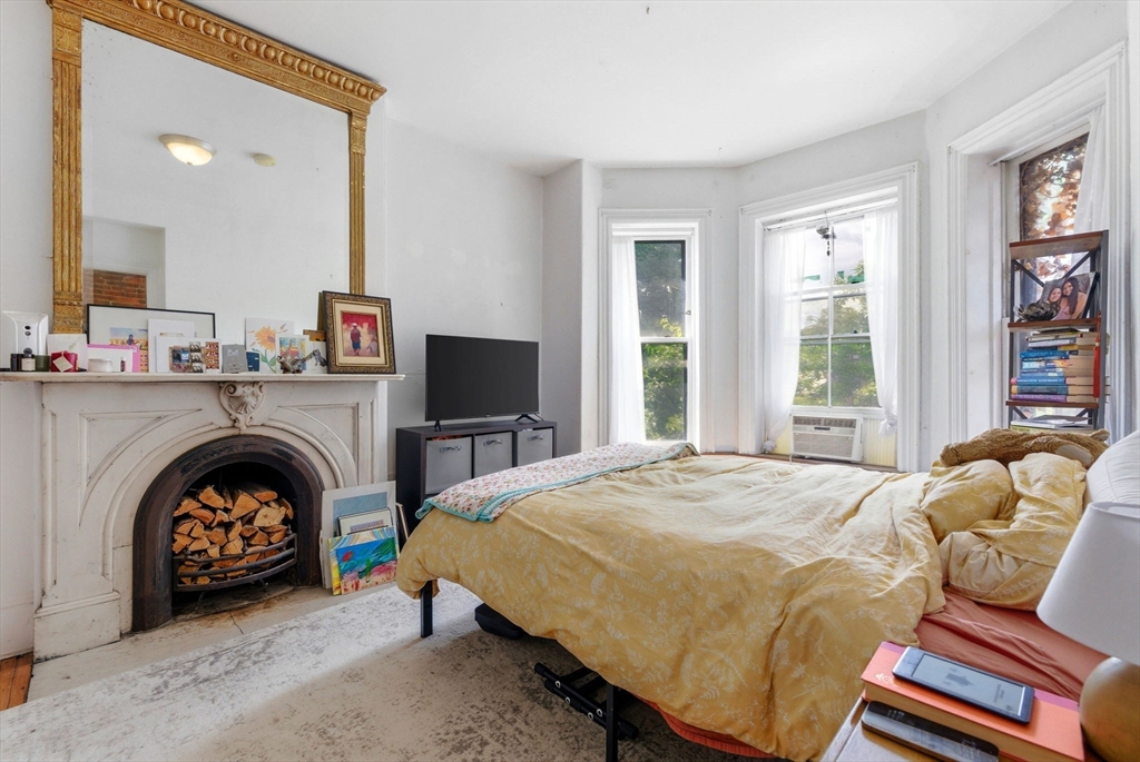 45 Rutland Street, Unit 3 Boston, MA 02118 - Photo 5 of 16