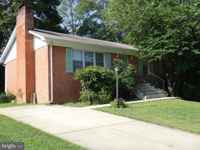 2801 Kingsway Road Fort Washington, MD 20744 - Photo 2 of 18 Exterior (Front)