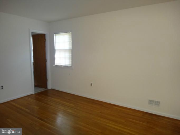 2801 Kingsway Road Fort Washington, MD 20744 - Photo 5 of 18 Bedroom (Master)