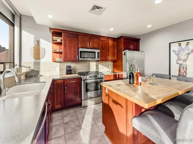 $334,900 | 610 Main Street, Unit 501, Buffalo, NY 14202