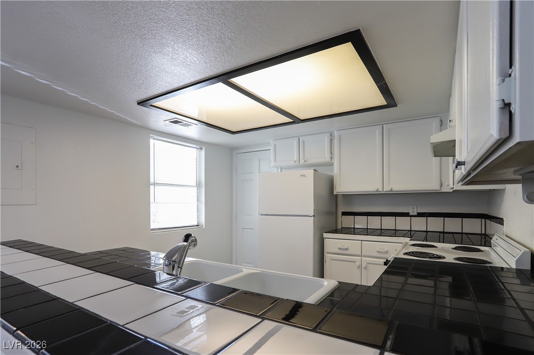 6250 West Flamingo Road, Unit 18 Las Vegas, NV 89103 - Photo 14 of 27