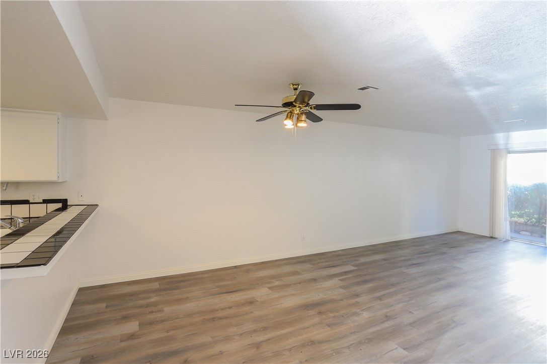 6250 West Flamingo Road, Unit 18 Las Vegas, NV 89103 - Photo 4 of 27