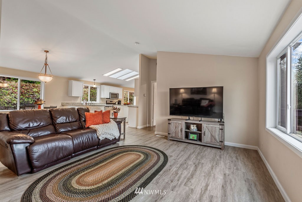 375 Boundary Road Kalama, WA 98625 - Photo 3 of 36 Gallery Image 3