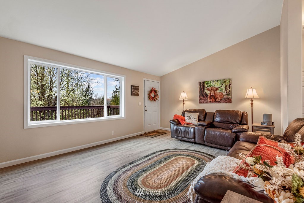 375 Boundary Road Kalama, WA 98625 - Photo 5 of 36 Gallery Image 5