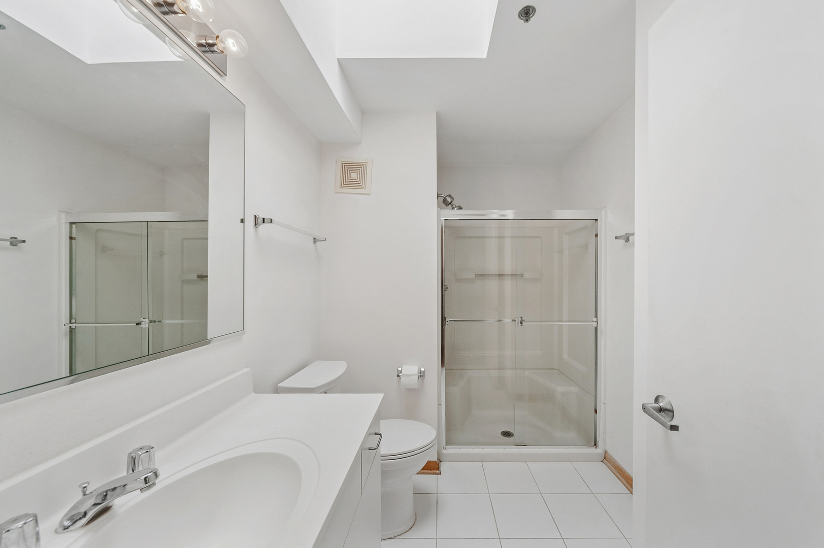 402 Kelburn Road, Unit 323 Deerfield, IL 60015 - Photo 13 of 21