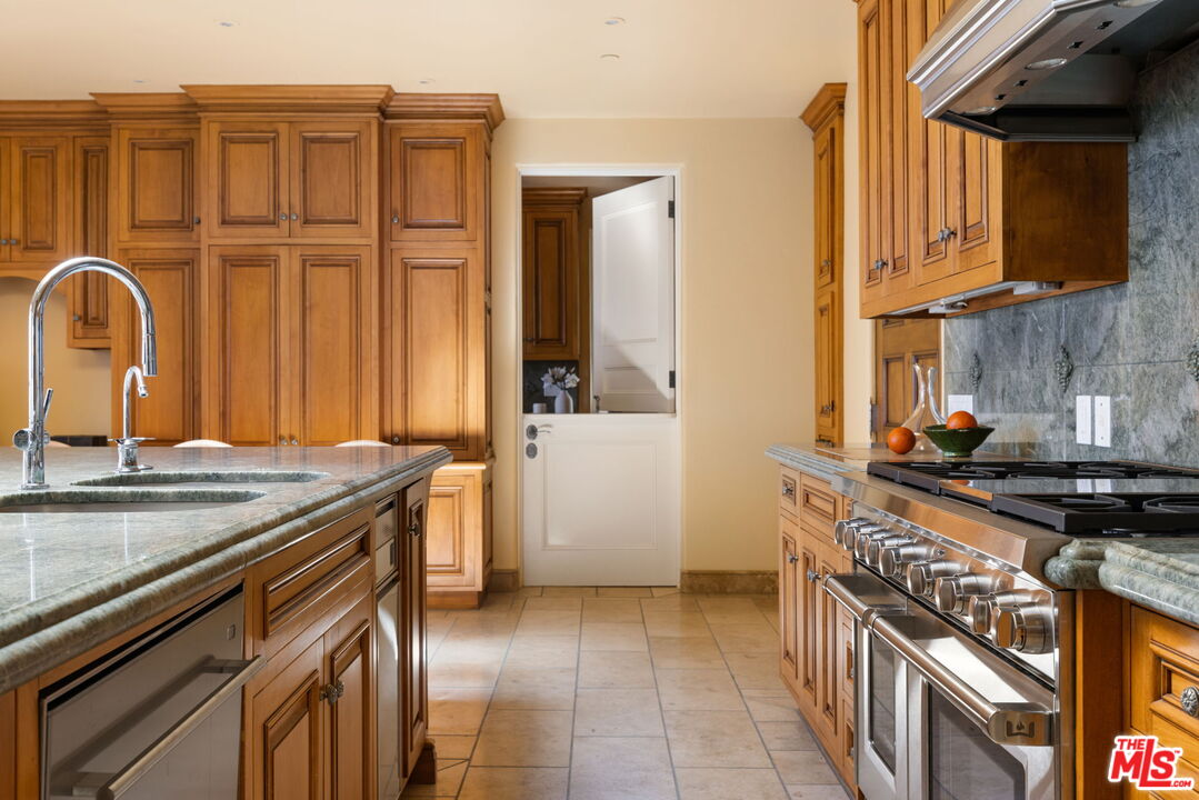 358 Woodley Road Santa Barbara, CA 93108 - Photo 10 of 45 Gallery Image 10