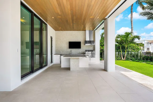 $22,000,000 | 191 Coconut Palm Road, Boca Raton, FL 33432