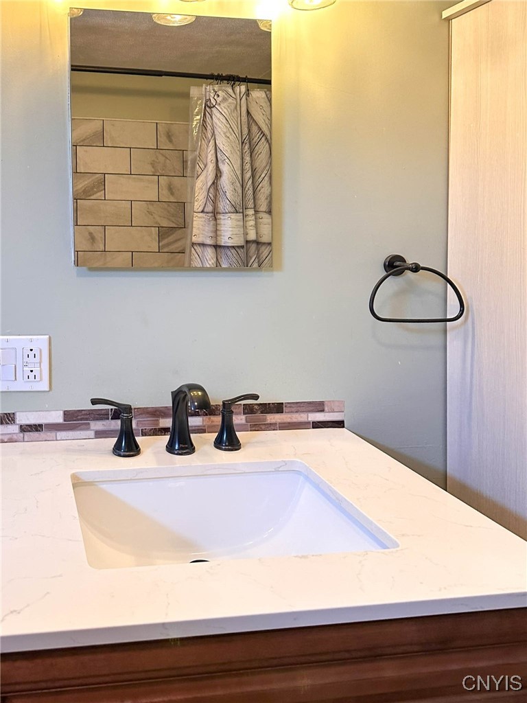 5916 College Hill Road Vernon, NY 13477 - Photo 17 of 50