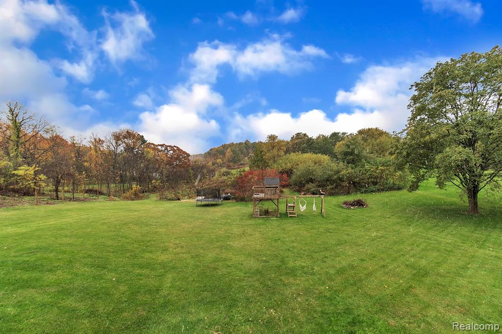 750 Brighton Road Howell, MI 48843 - Photo 41 of 43