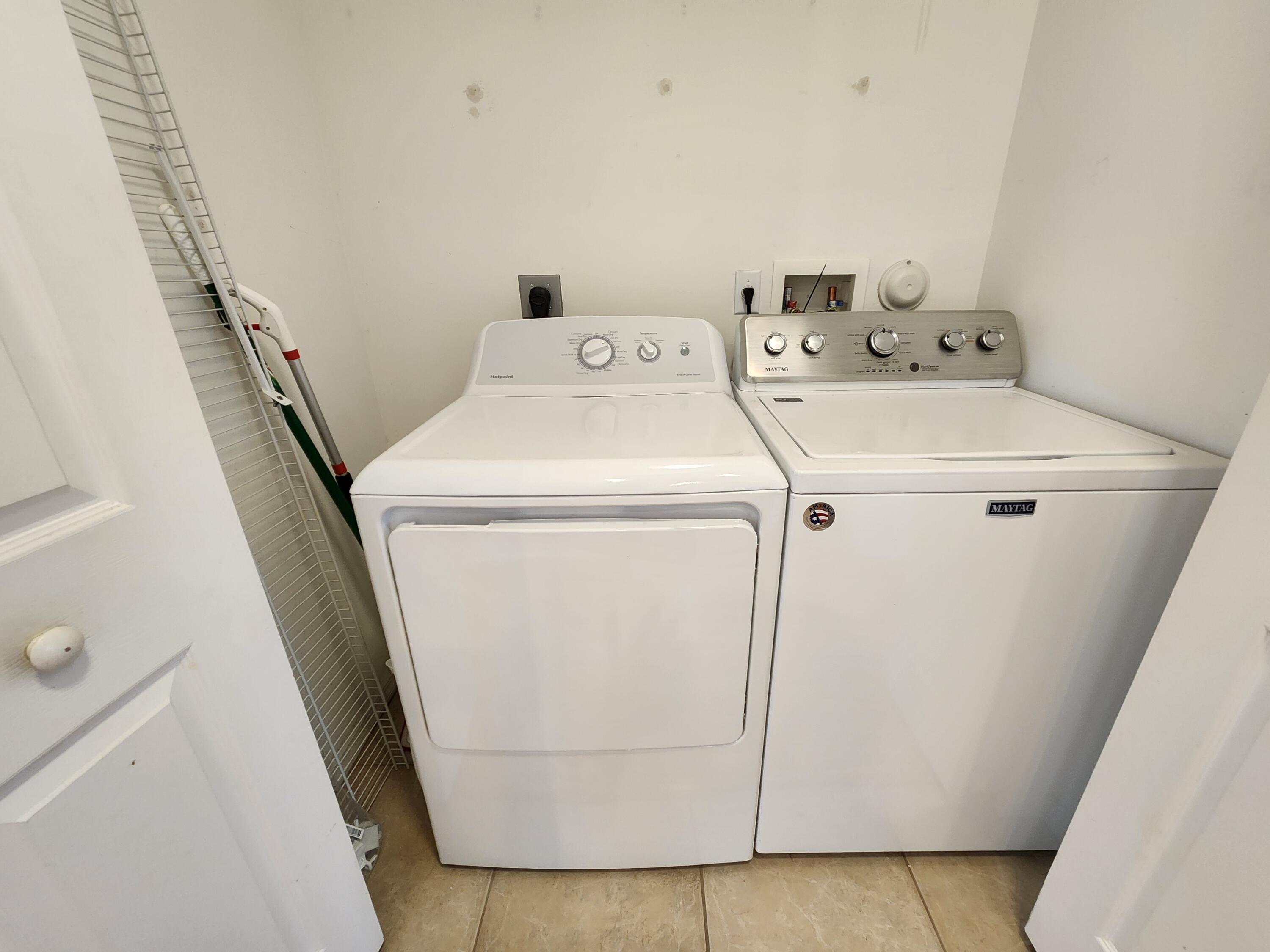 1480 Frederick Small Road Jupiter, FL 33458 - Photo 29 of 45 1480 Frederick SMALL WASHER DRYER