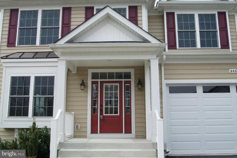Neepier Catonsville, MD 21228 - Photo 13 of 26 Move In Today!