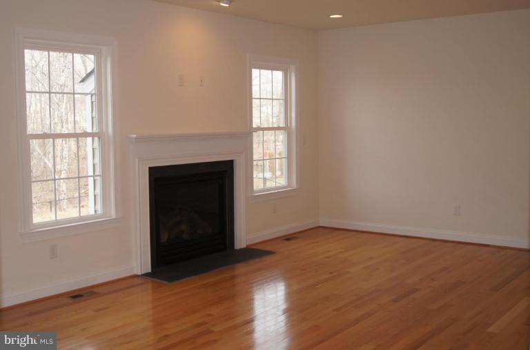Neepier Catonsville, MD 21228 - Photo 8 of 26 High Ceilings Throughout Home