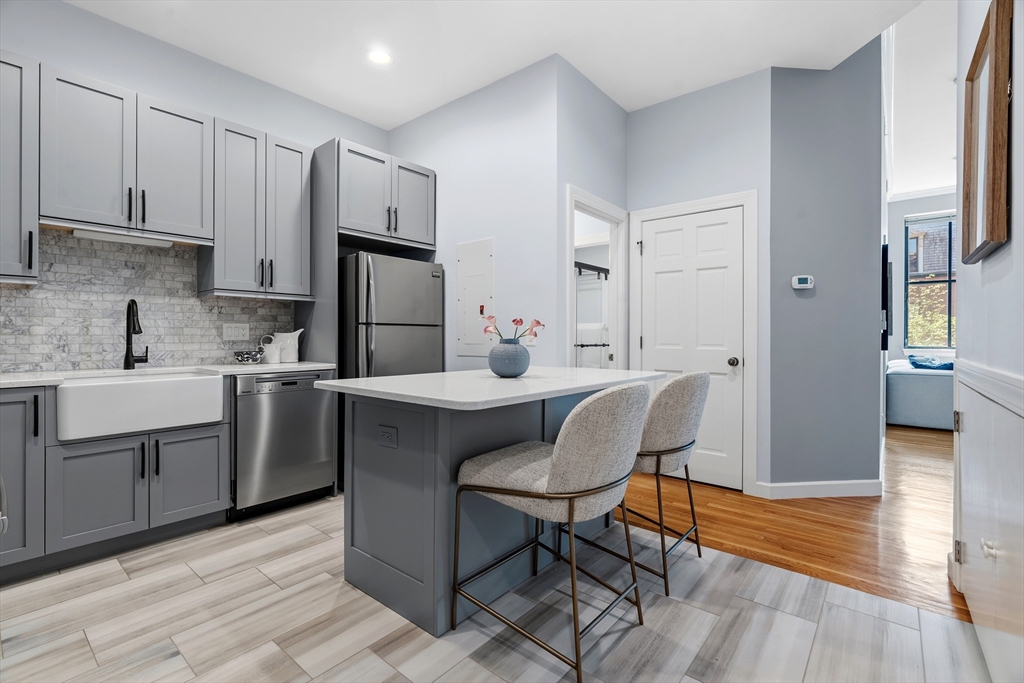 130 Appleton Street, Unit 3H Boston, MA 02116 - Photo 11 of 25 Gallery Image 11