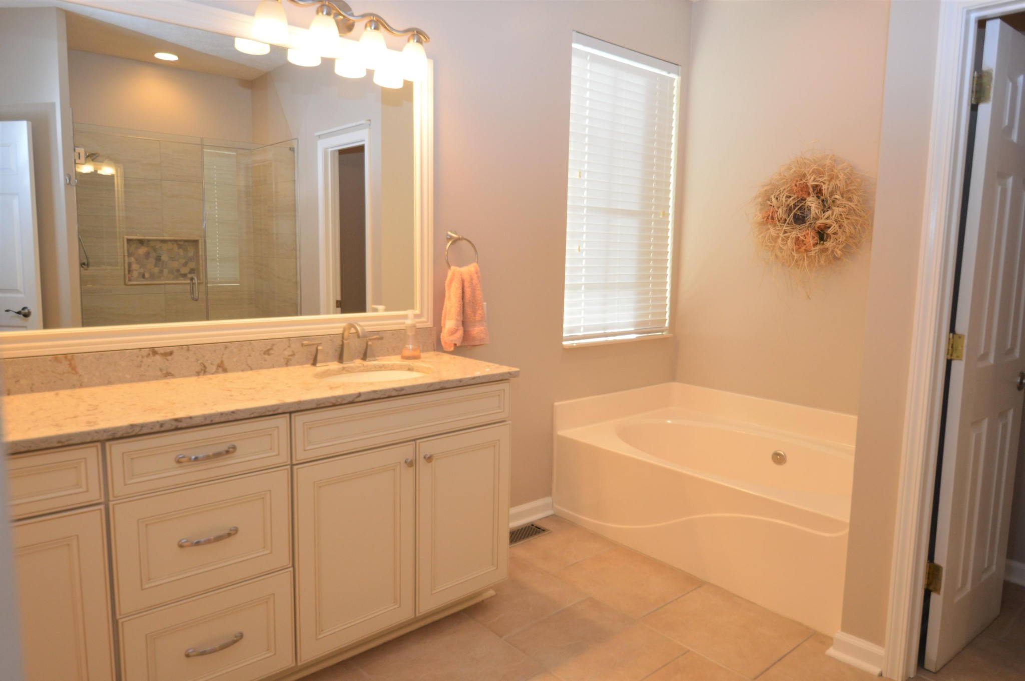 1168 Vale View Road Knoxville, TN 37922 - Photo 16 of 38 Gallery Image 16