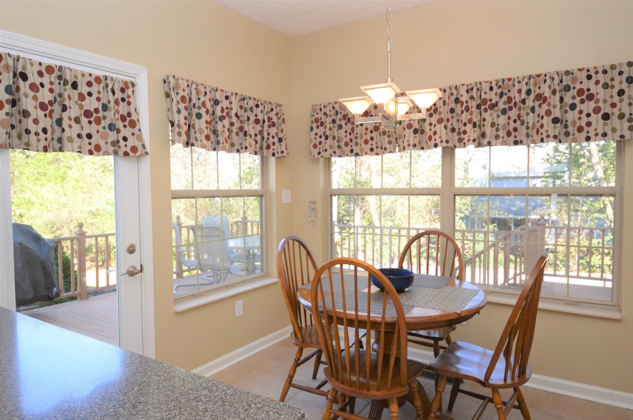 1168 Vale View Road Knoxville, TN 37922 - Photo 4 of 38 Gallery Image 4
