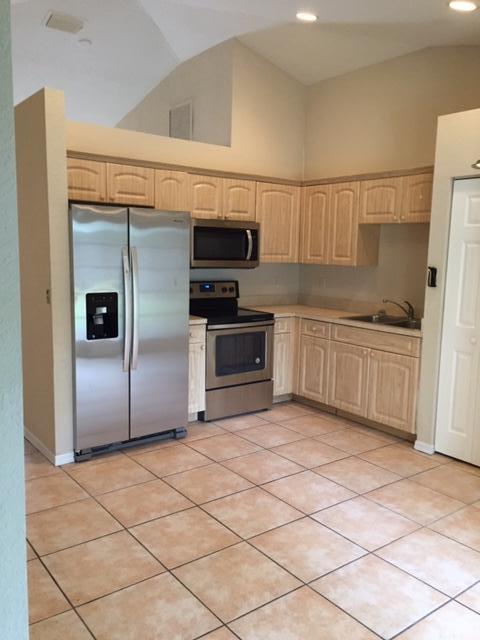 1150 West 9th Street Riviera Beach, FL 33404 - Photo 3 of 7 IMG_9948