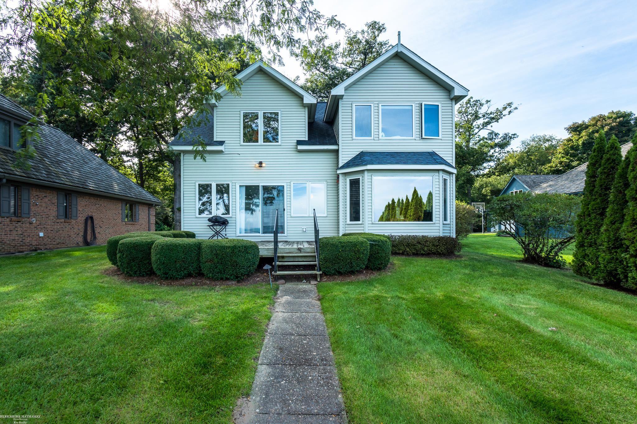 4860 Lakeshore Road Fort Gratiot, MI 48059 - Photo 34 of 51 50092300-33.JPG
