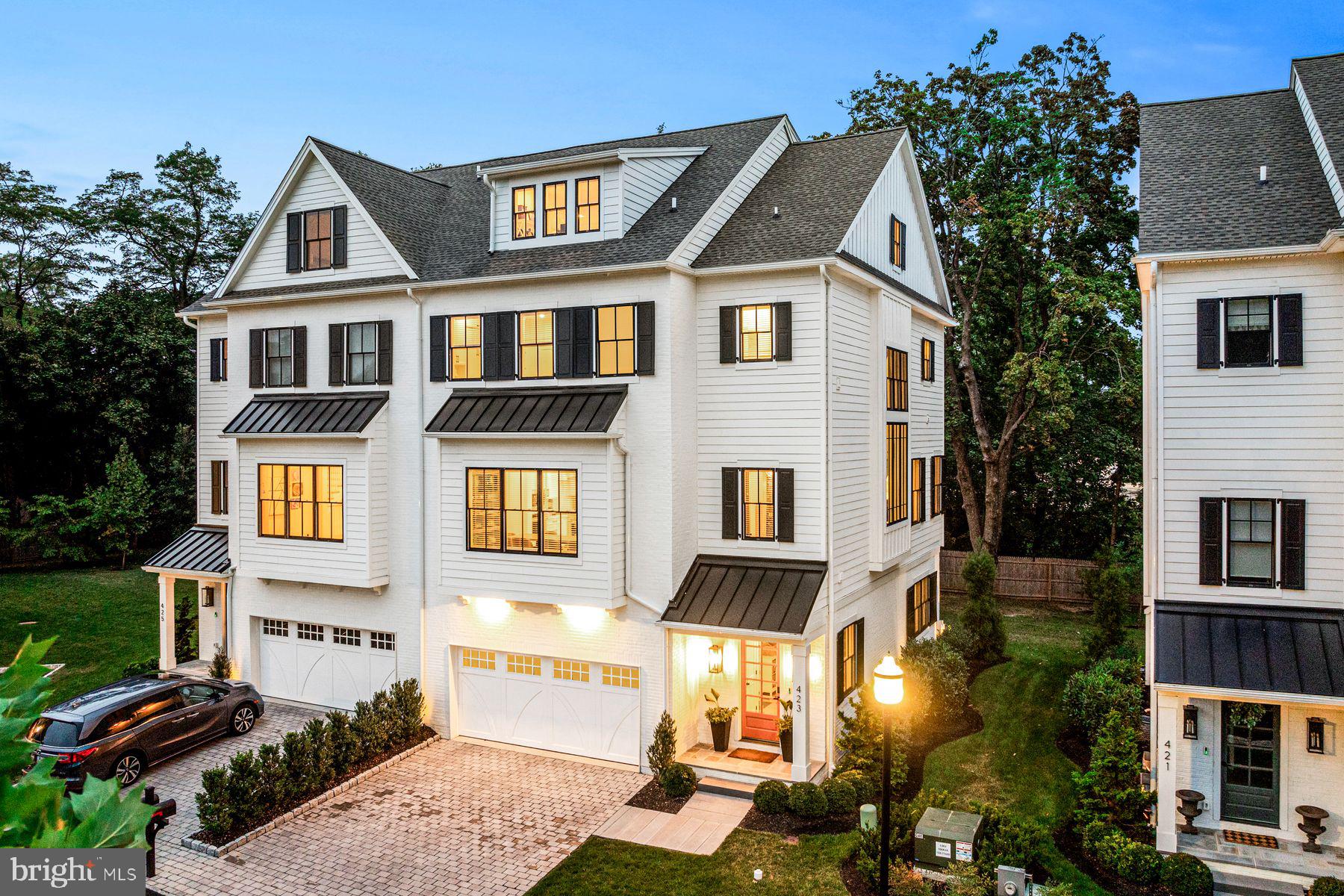 423 Maplewood Avenue Wayne, PA 19087 - Photo 1 of 54