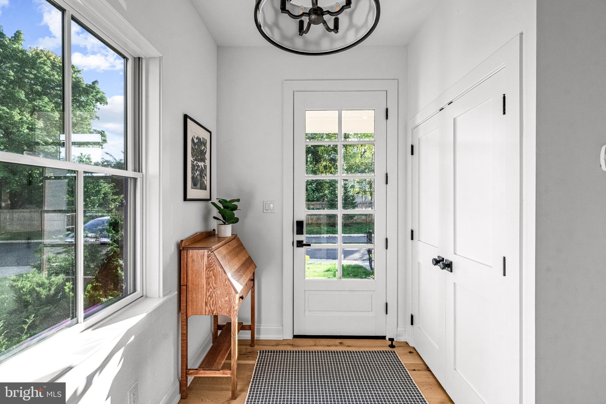 423 Maplewood Avenue Wayne, PA 19087 - Photo 11 of 54