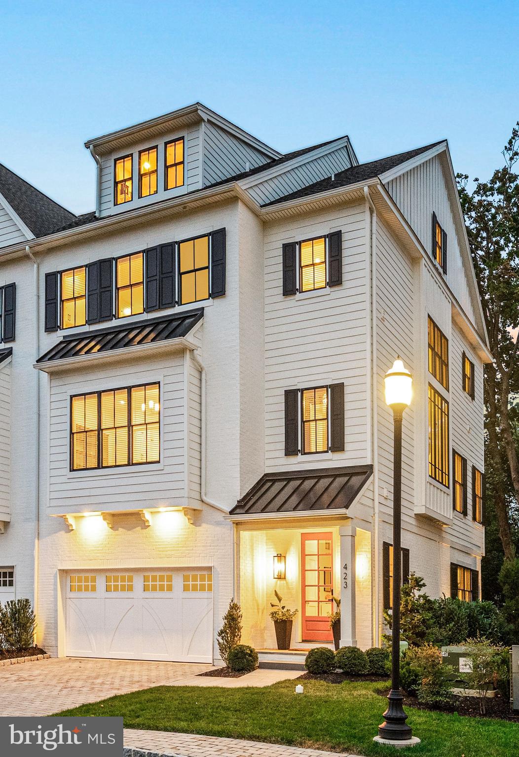 423 Maplewood Avenue Wayne, PA 19087 - Photo 2 of 54