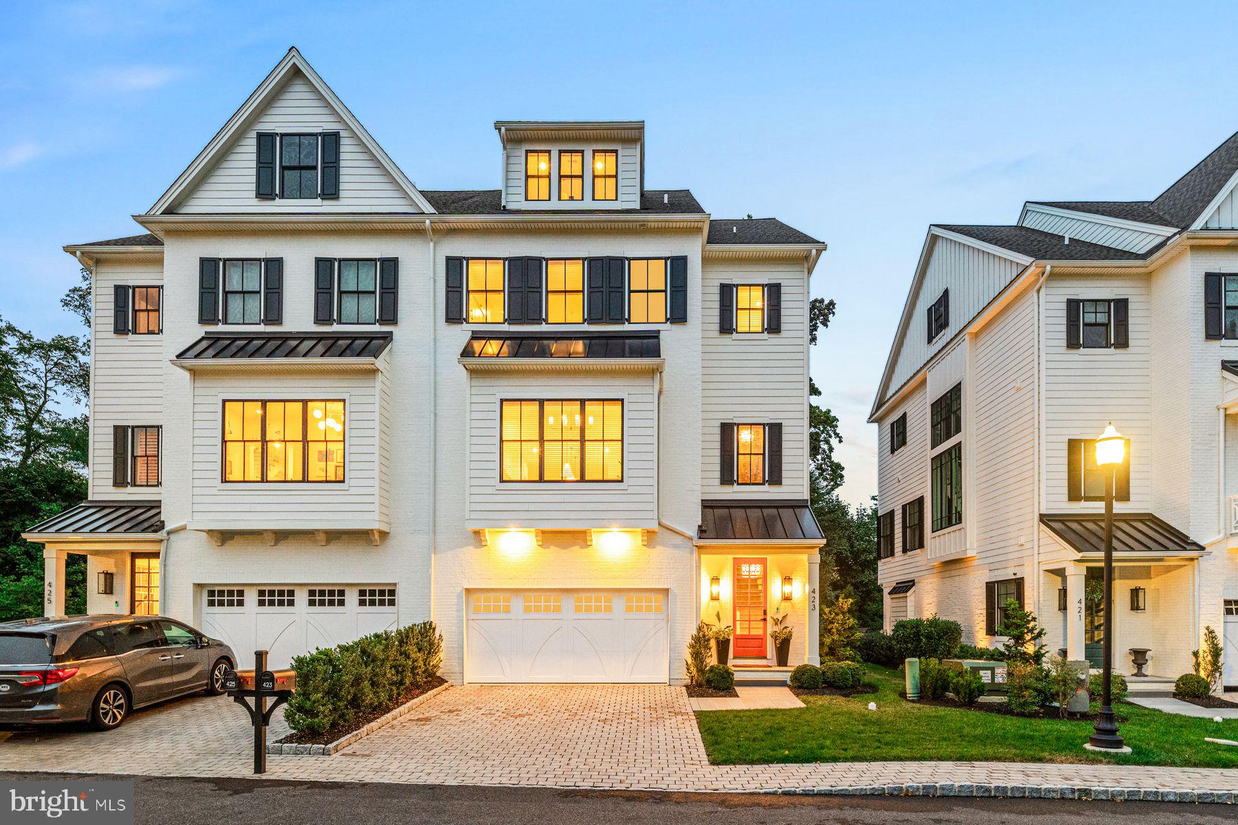 423 Maplewood Avenue Wayne, PA 19087 - Photo 5 of 54