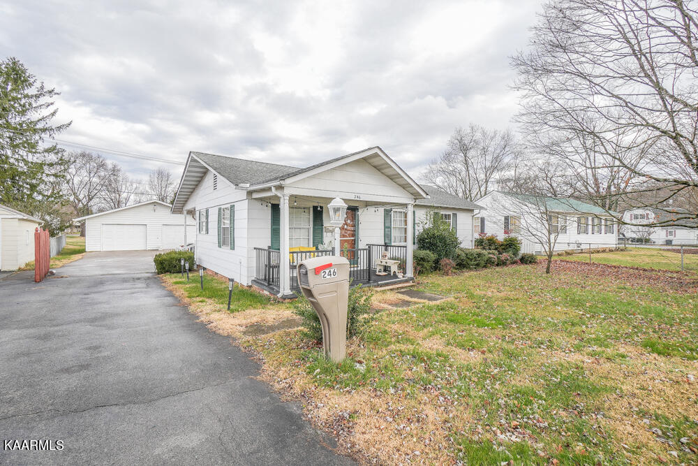 246 Main Road Maryville, TN 37804 - Photo 3 of 39 3