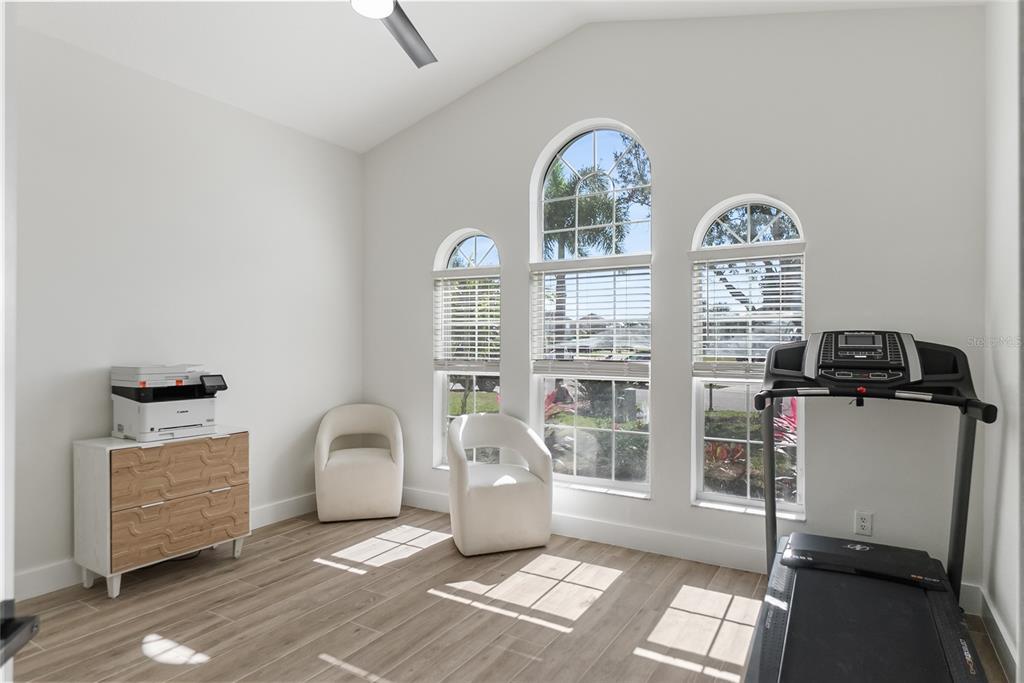 12516 24th Street East Parrish, FL 34219 - Photo 3 of 47 a view of a livingroom with furniture
